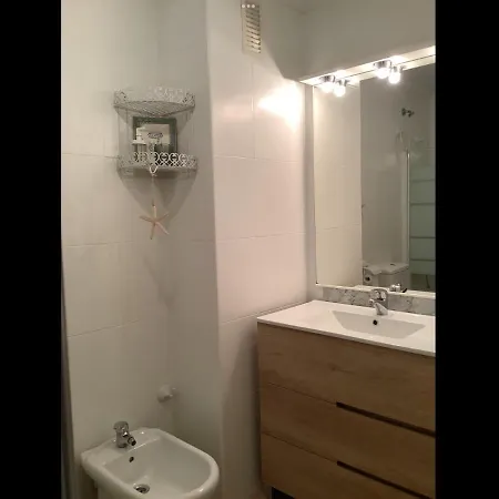 Apto Con Piscina. No Uses Coche Vacaciones. *