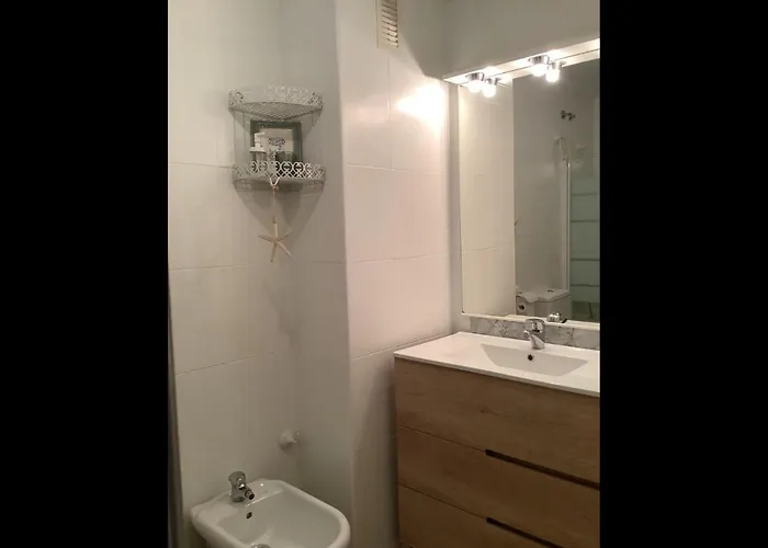 Apto Con Piscina. No Uses Coche Vacaciones. *