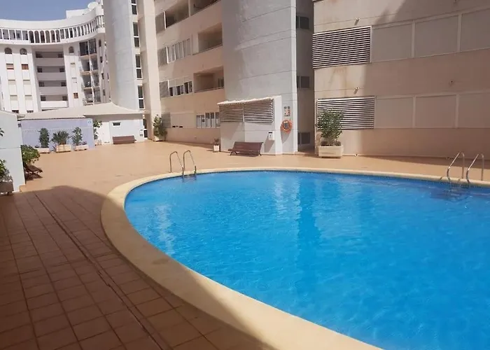 Apto Con Piscina. No Uses Coche Vacaciones. *