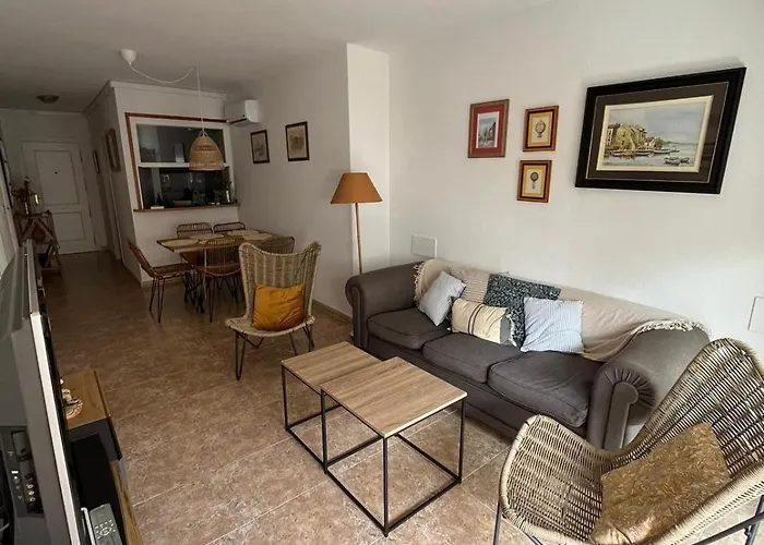 Apartamento Apto Con Piscina. No Uses Coche Vacaciones.